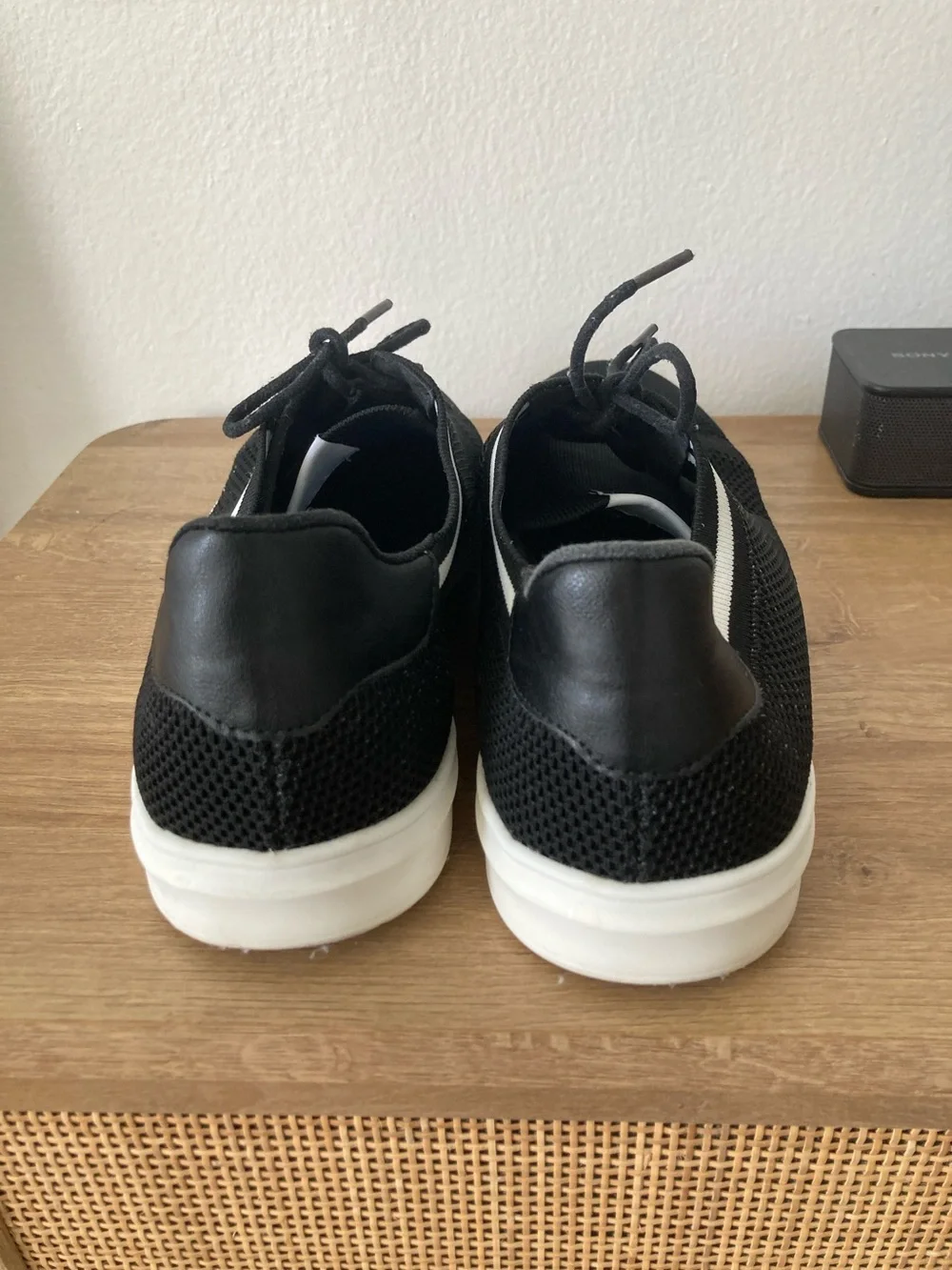 Men’s Black Knit Lace-Up Sneakers